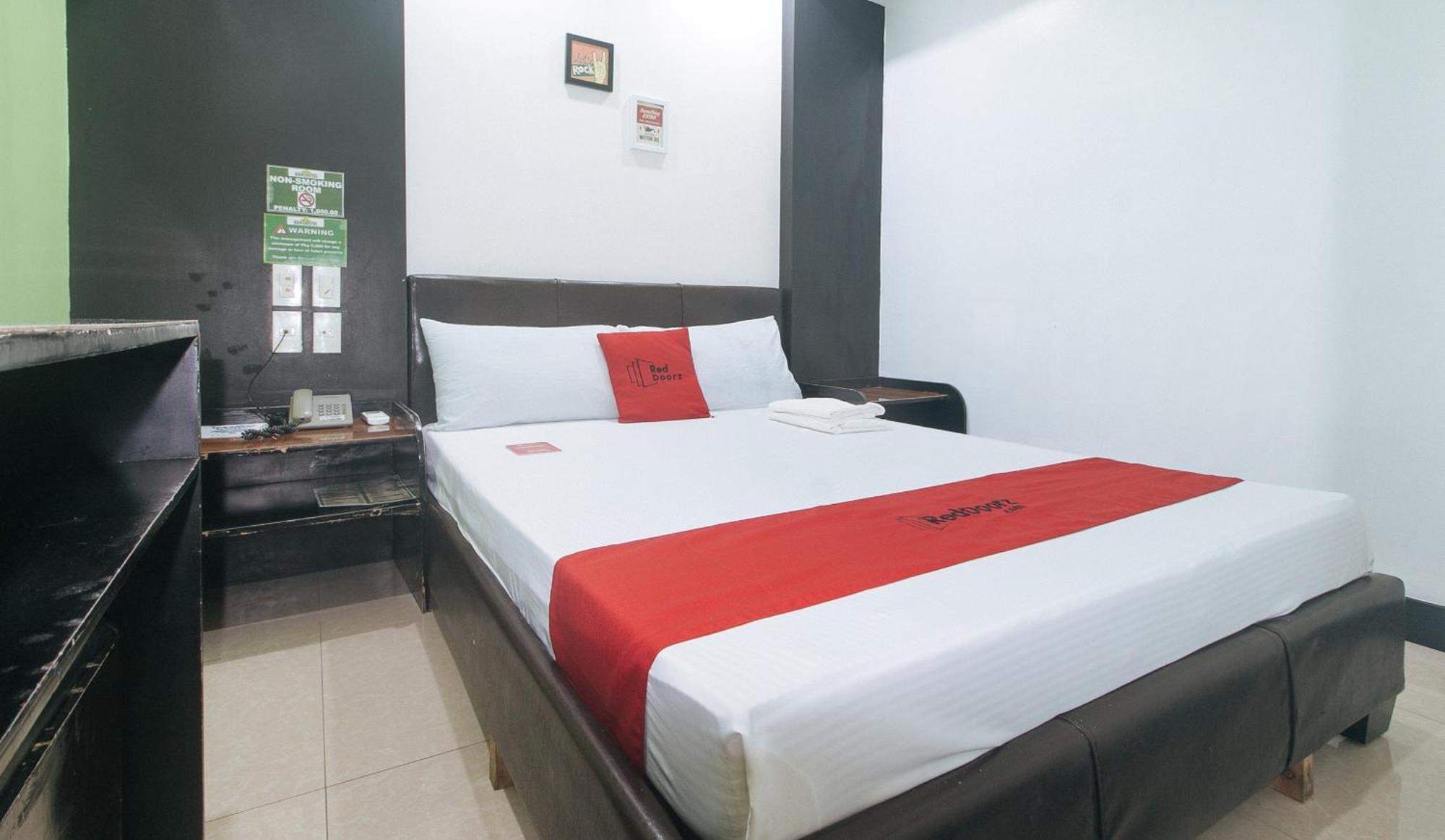 Reddoorz At Ranchotel Bayanan Alabang Manila Eksteriør billede